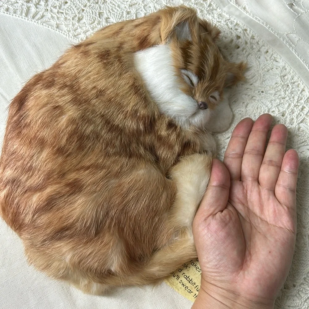 🖤NEW💕Sleeping Cat model decor with real rabbit fur - Picture 1 of 12